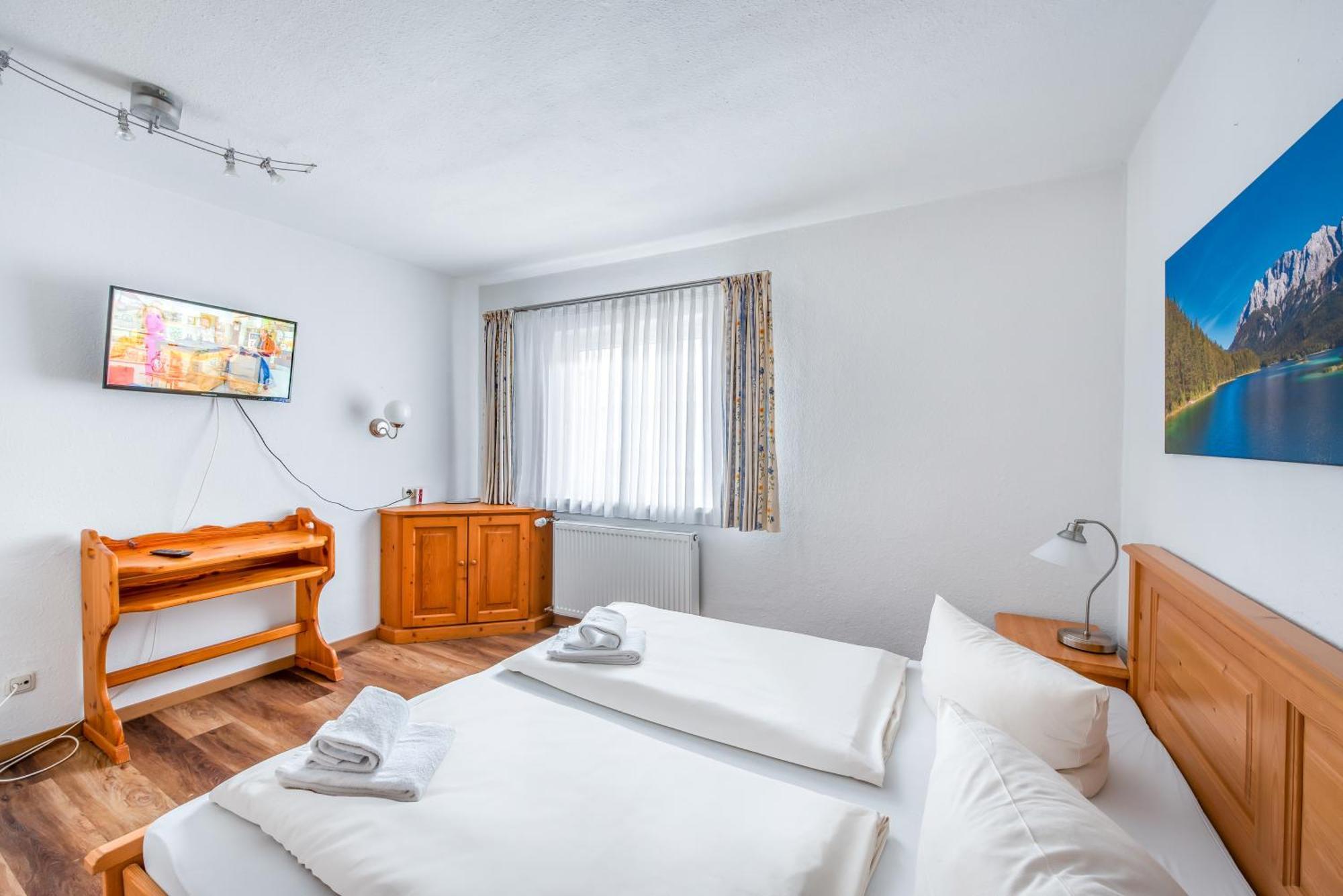 Hotel Garni Nuss Grainau Exterior photo